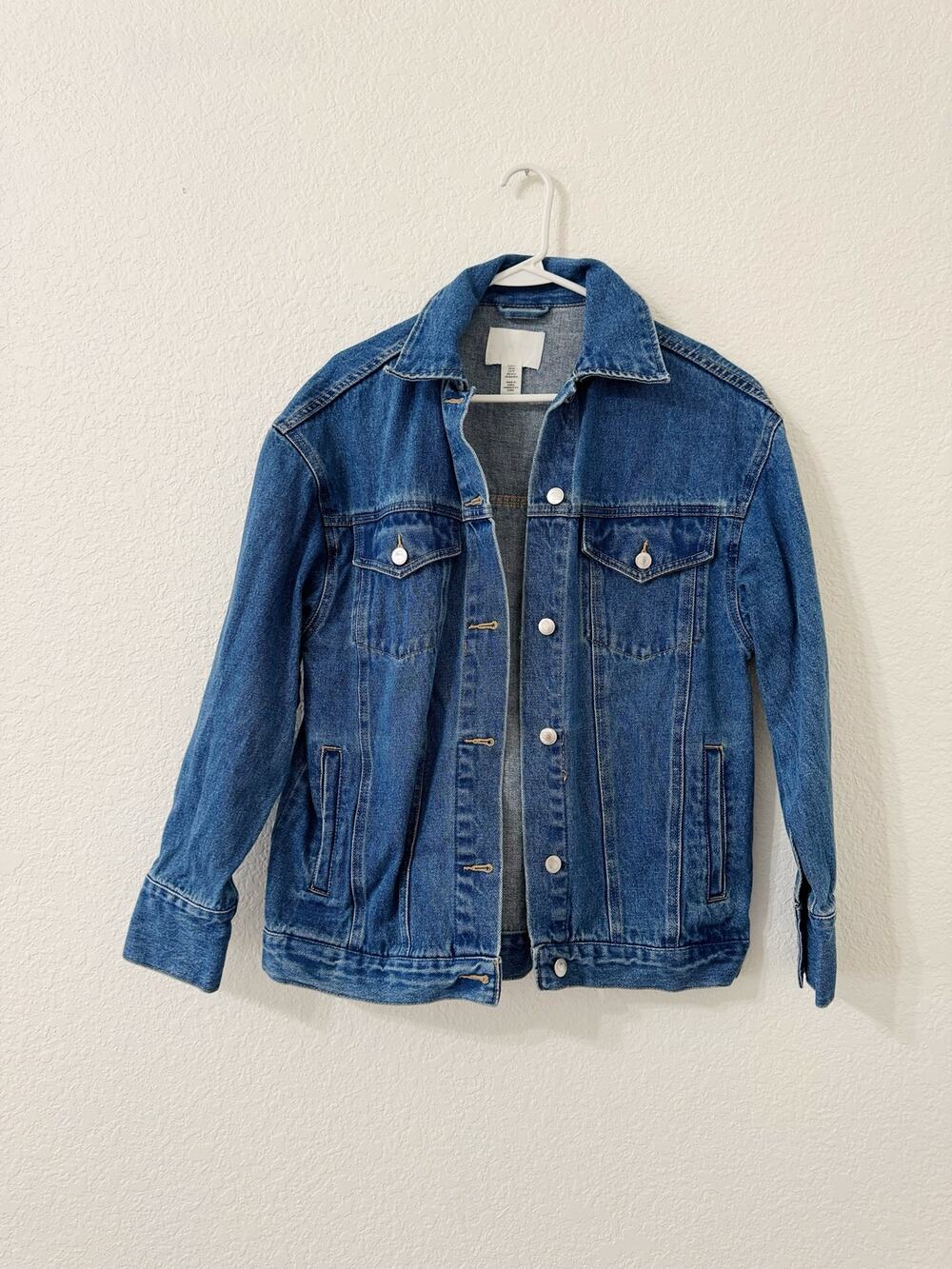 H&M Medium Wash Denim Jacket Classic Trucker Button Front XS